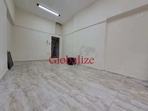 Imagem loja para locação com 25m², quadra da praia, pacote R$3.800,00 no Boqueirão em Santos