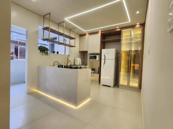 Imagem Excelente apartamento totalmente reformado na Ponta da Praia!