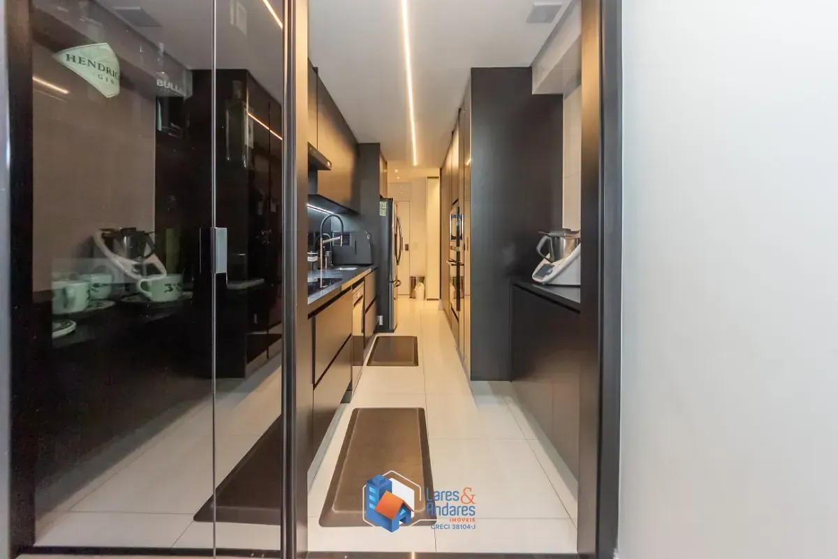 Imagem Duplex para venda em Chácara Santo Antônio com 4 quartos, sendo 4 suítes, 270m²