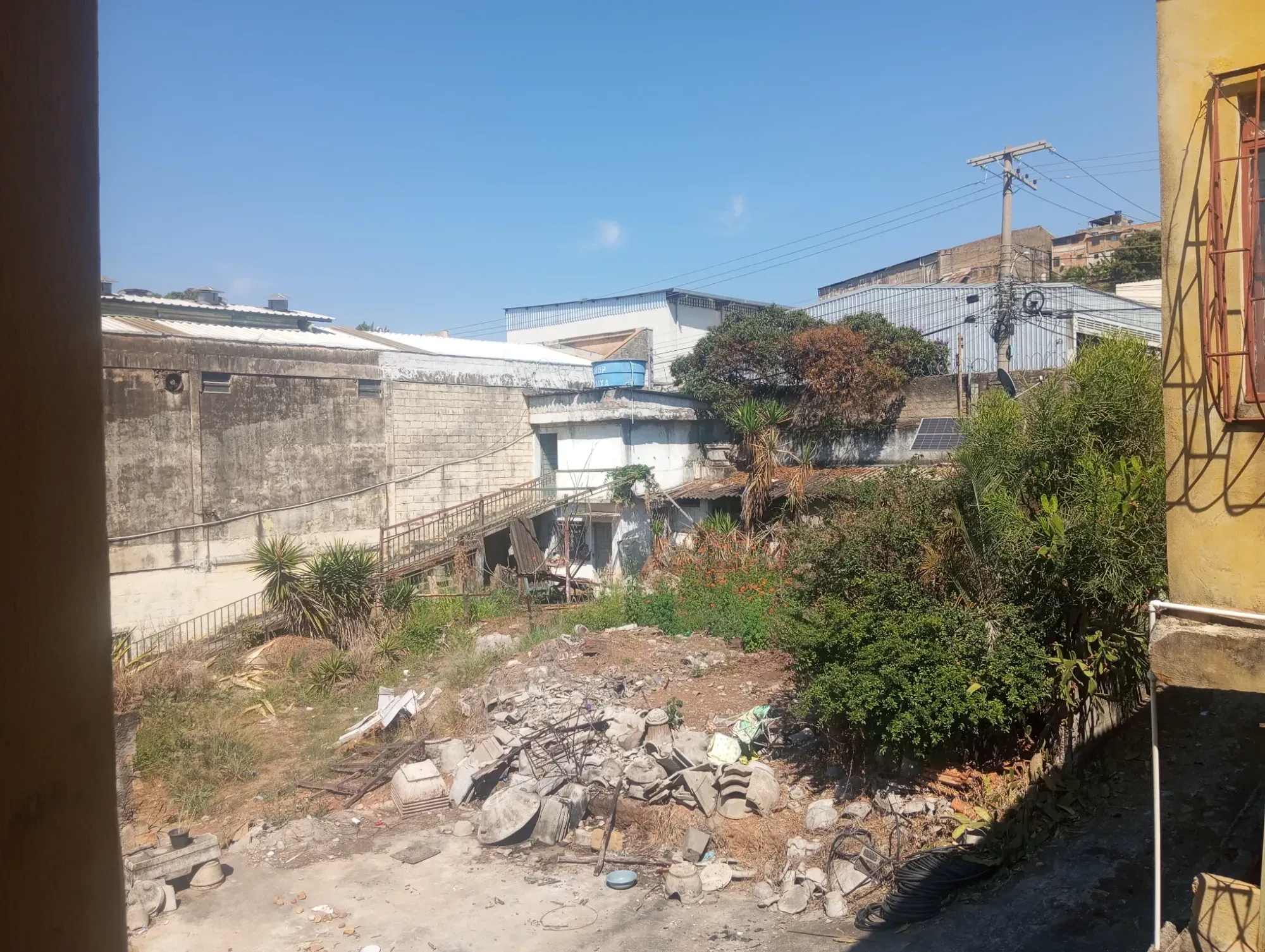 Foto do imóvel: Terreno à Venda, 1.280 m² em Cachoeirinha - Belo Horizonte em Rua Rocha Lagoa, nº 320. Nova Cachoeirinha, Belo Horizonte - MG