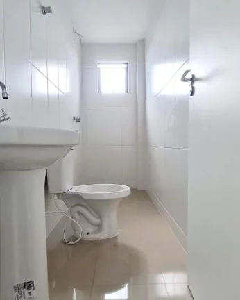Imagem Cobertura para Venda em São José dos Pinhais, Boneca do Iguaçu, 3 dormitórios, 1 suíte, 2 banheiros, 1 vaga