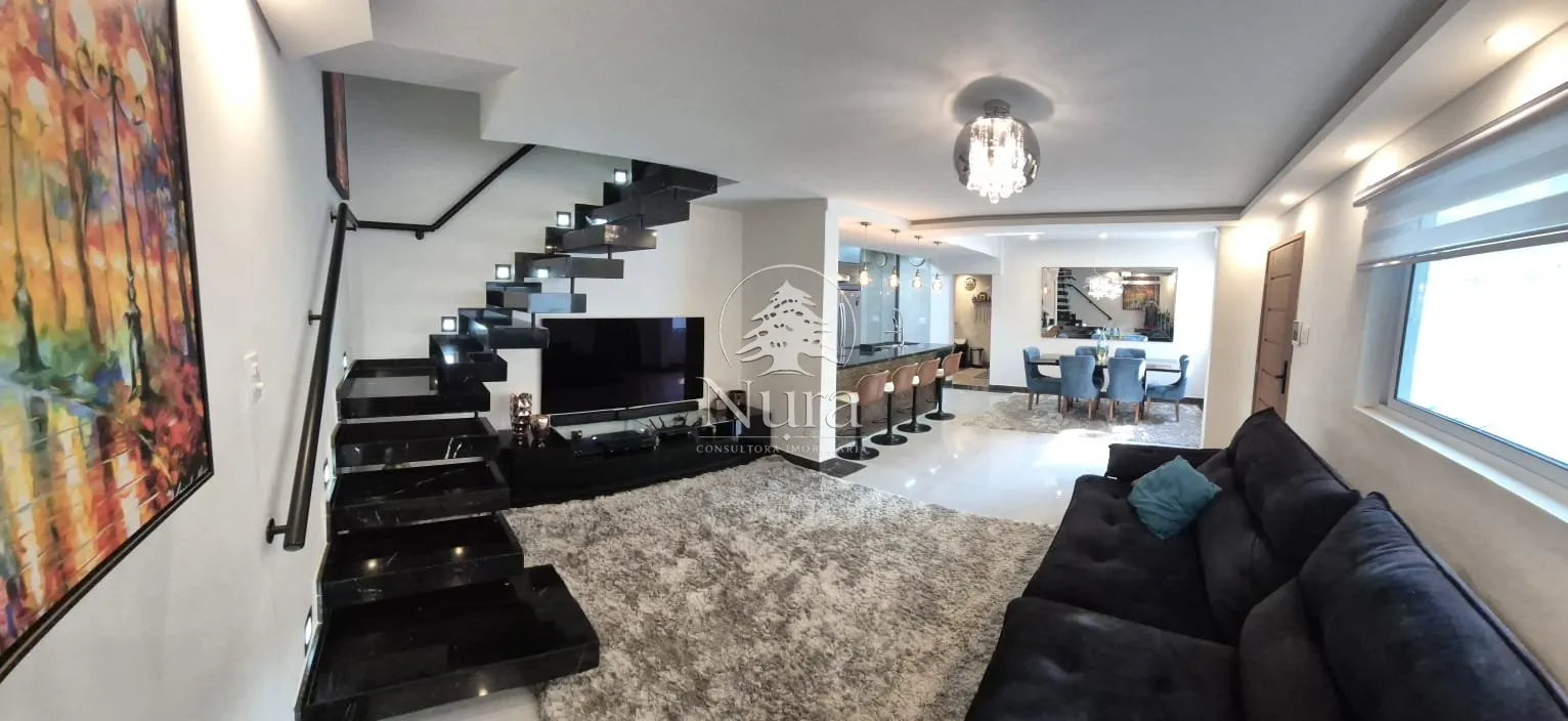 Imagem Sobrado de 2 quartos, 156m² no bairro Embaré, em Santos