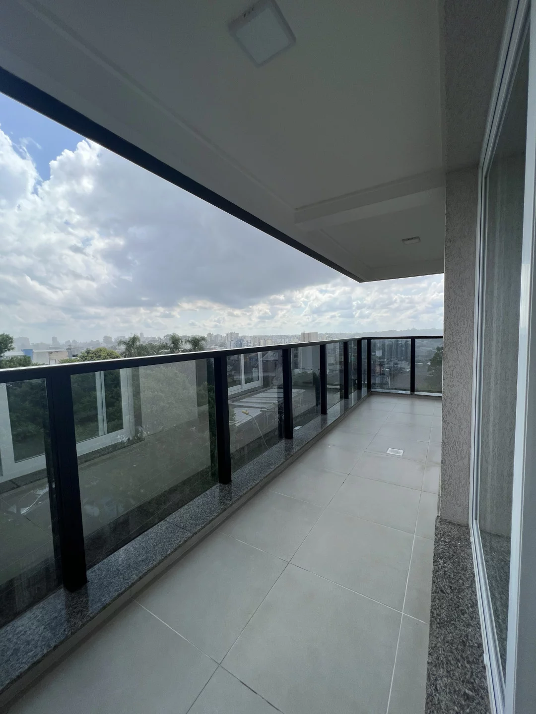 Imagem Apartamento 3 quartos sendo 3 suítes para venda no bairro Nossa Senhora de Lourdes em Caxias do Sul
