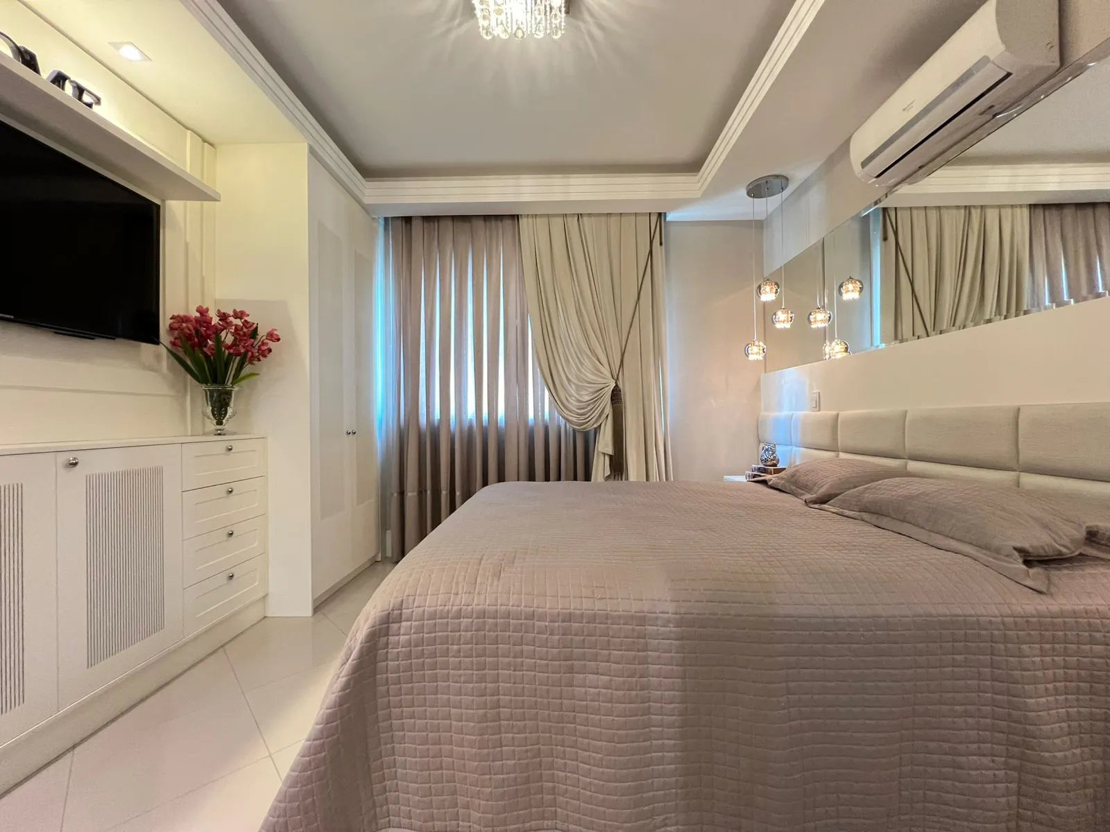 Imagem Apartamento à venda com 130m2 por R$ 2.690.000,00