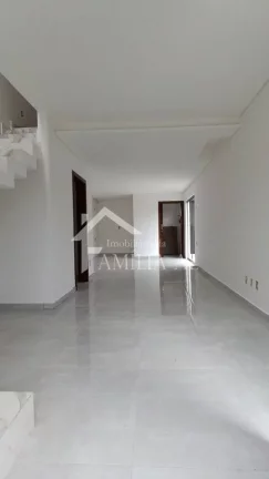 Imagem SOBRADO GEMINADO DE ESQUINA NO AVENTUREIRO