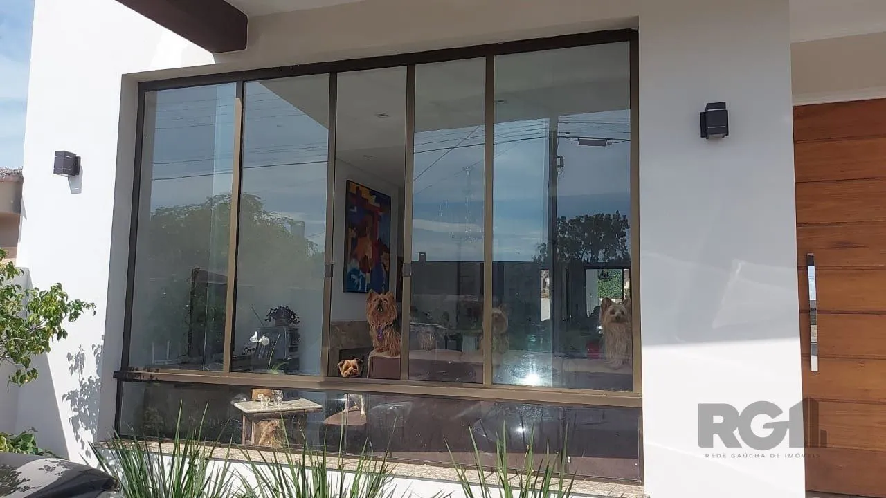 Imagem CASA ALTO PADRÃO - BALNEÁRIO -SÃO LOURENÇO DO SUL - RS