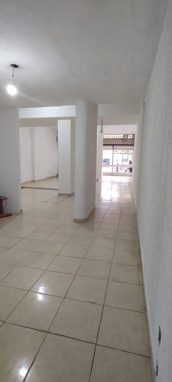 Imagem Loja com 143m² no bairro Centro Histórico em Porto Alegre
