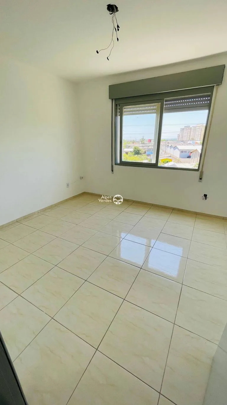 Imagem Apartamento à Venda em São Sebastião, Porto Alegre - RS
