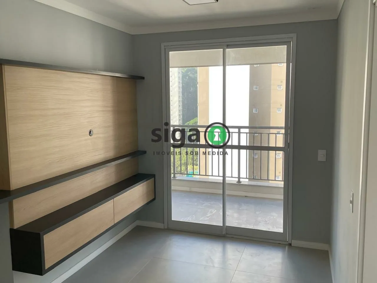 Imagem Apartamento mobiliado com uma vaga de garagem ao lado da linha lilás