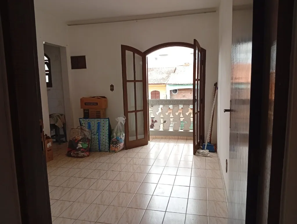 Imagem Sobrado para Locação no Jardim Las Vegas, Santo André-SP: 3 Quartos, 3 Suítes, 3 Vagas