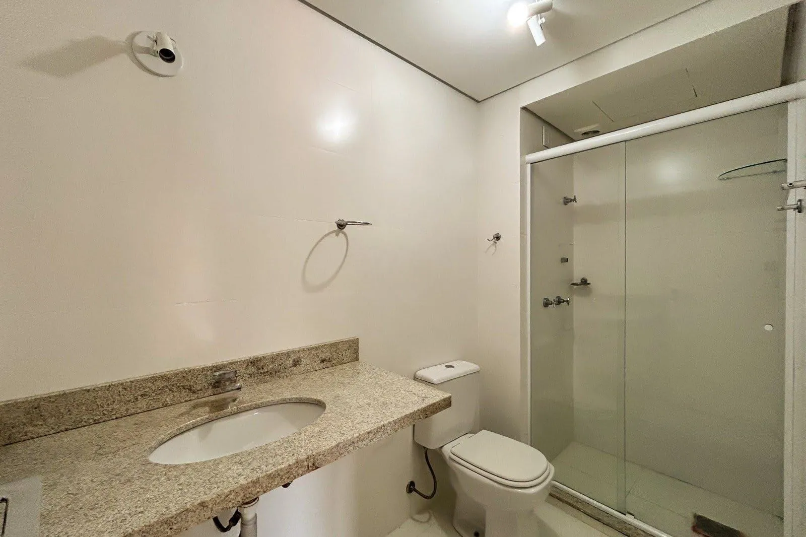 Imagem Apartamento no bairro Ipanema, 3 dormitórios - 1 suíte - 2 vagas