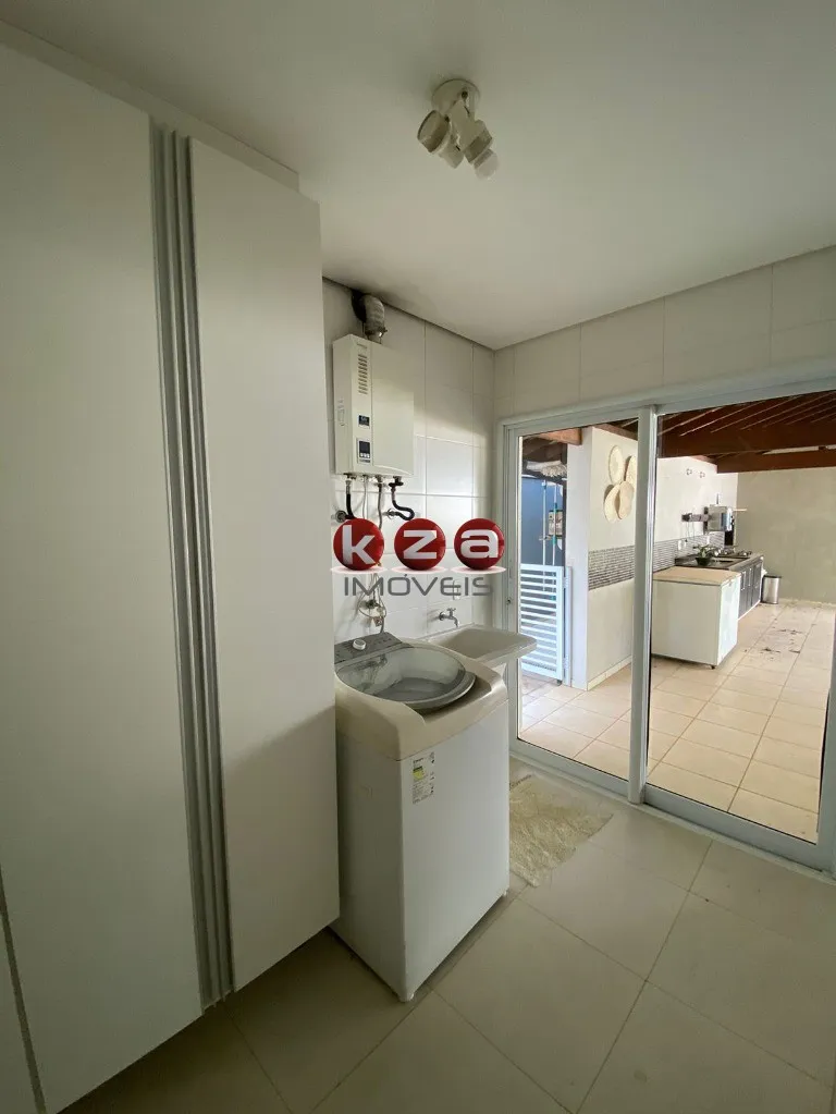 Imagem Imperdível Casa de Luxo a venda no Condomínio Villagio Capriccio em Louveira- 3 Suítes, 3 Salas, 5 Banheiros, 4 Vagas e piscina - 277m².
