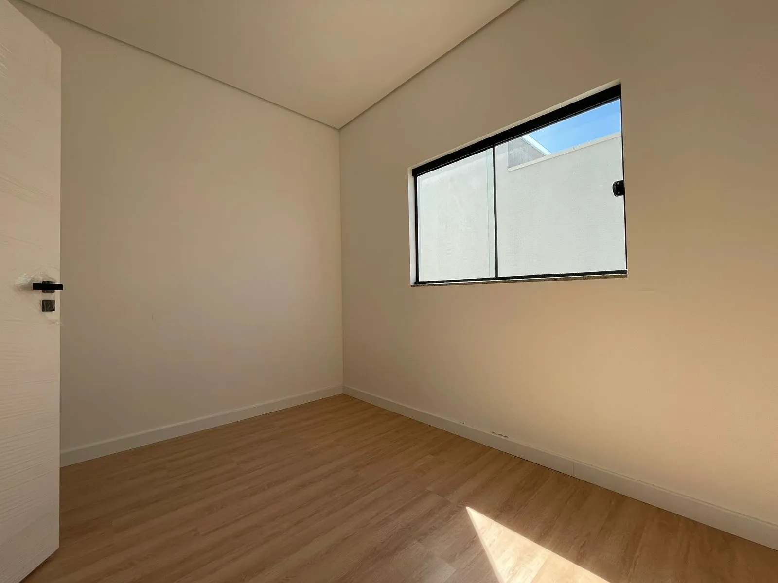 Imagem Casa à venda com 76m2 por R$ 649.000,00