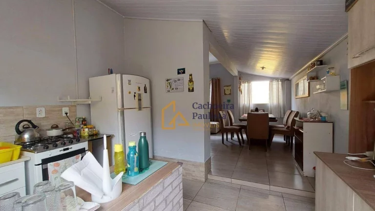 Imagem Casa com ponto comercial e salão de festas à venda - Margem Esquerda - Cachoeira Paulista/SP