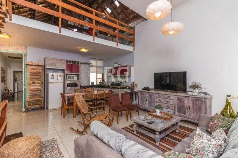 Imagem Casa para Venda - 490m², 3 dormitórios, sendo 1 suites, Floresta