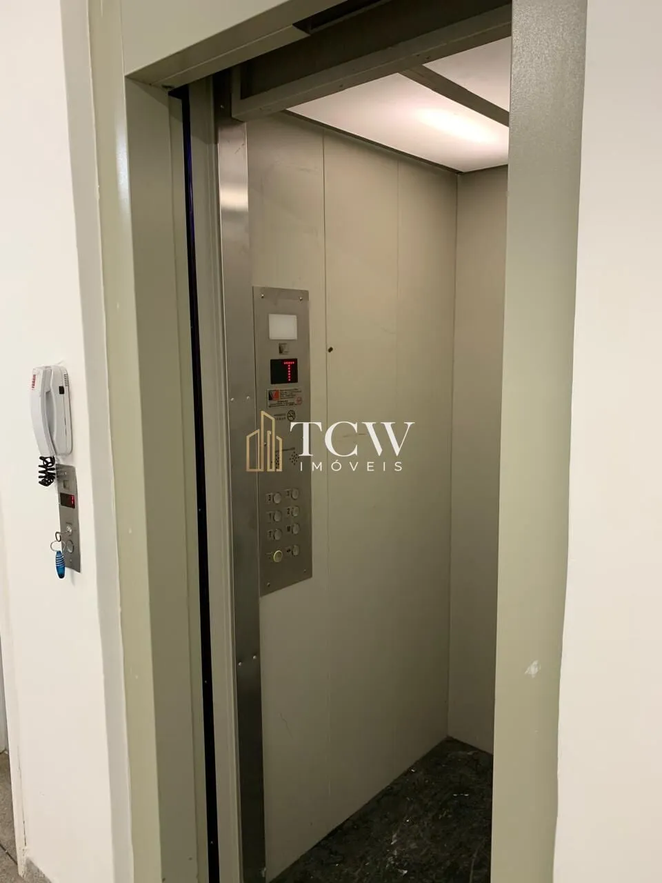 Imagem Prédio Comercial com Renda à Venda no Bom Retiro | 743 m² | São Paulo/SP