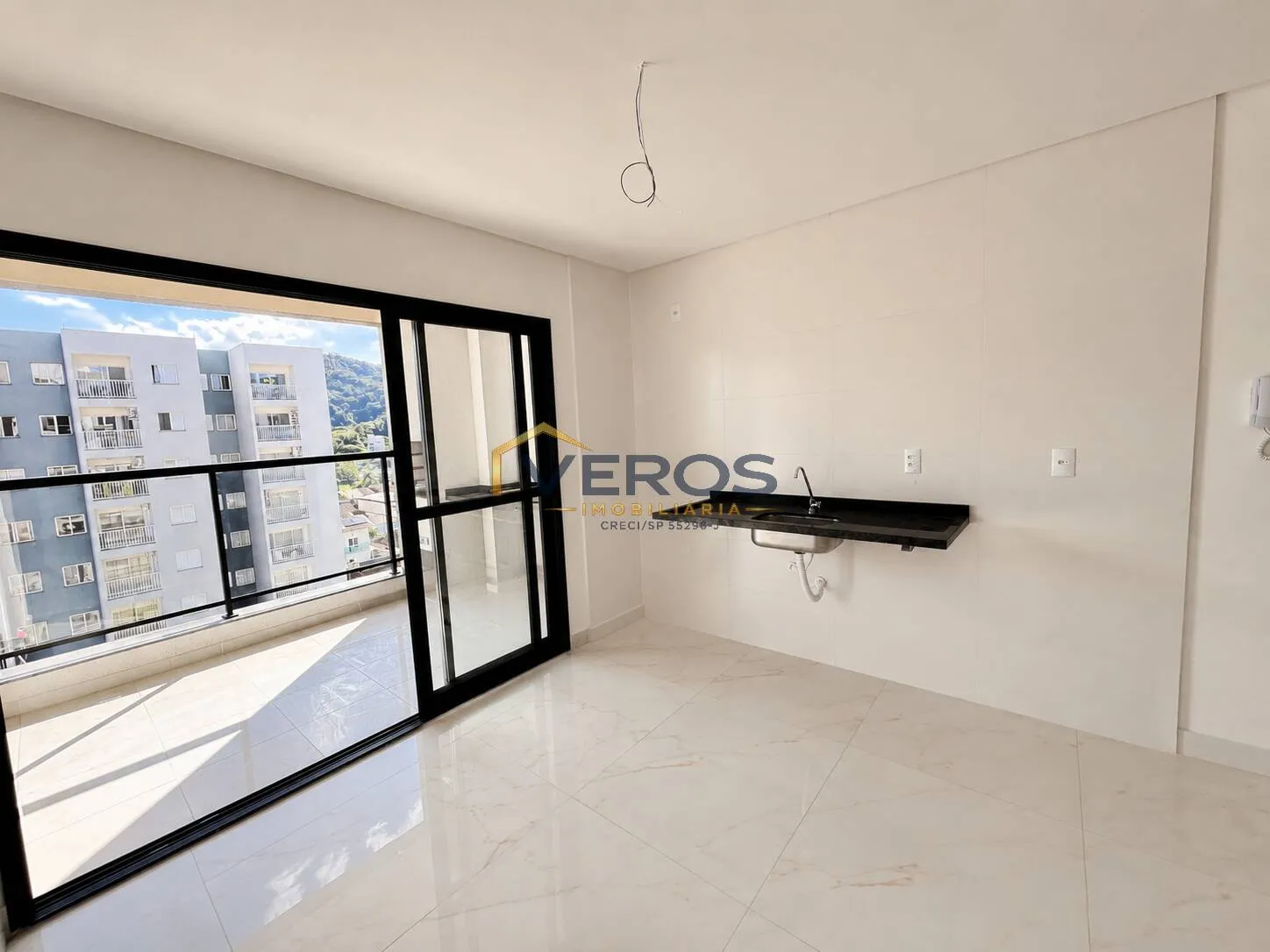 Imagem Apartamento novo a venda perto do centro de Caraguá com churrasqueira