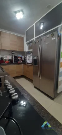 Imagem LINDO SOBRADO COM 210m² COM 3 SUÍTES COM ALTO PDRÃO DE ACABAMENTO!