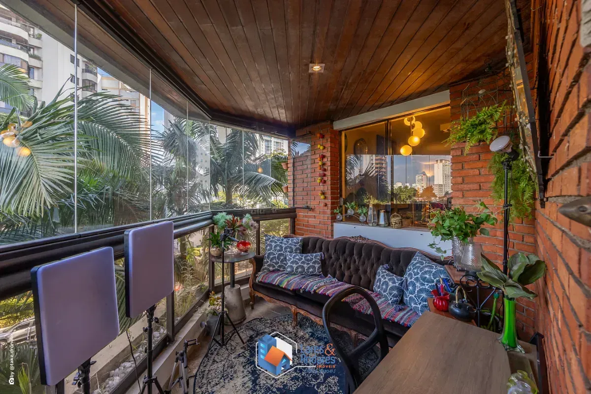 Imagem Apartamento para venda em Campo Belo com 3 quartos, sendo 3 suítes, 275m²