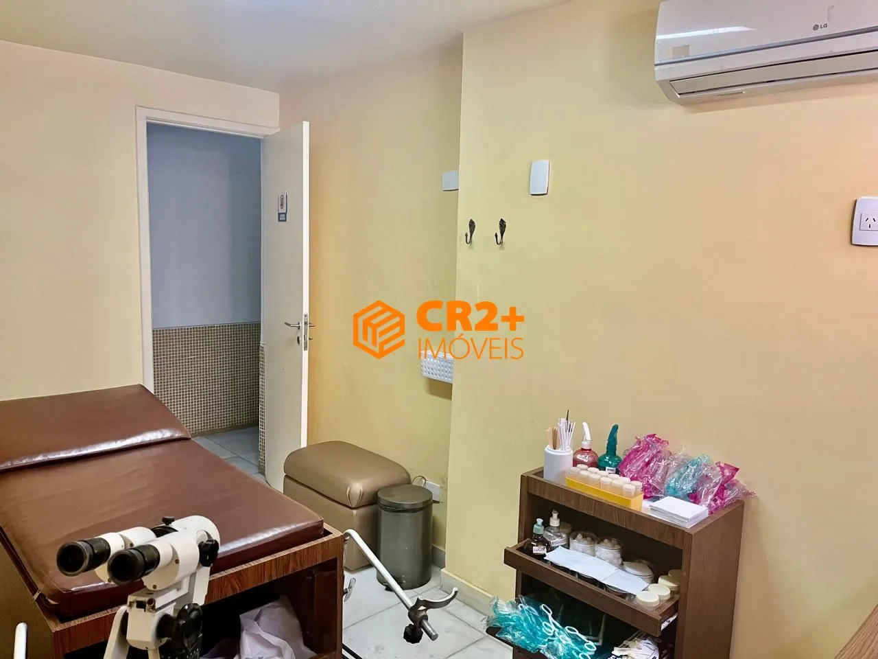 Imagem Vendo casa comércial equipada para clínica médica no Derby -370m²