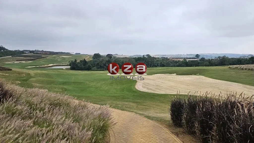 Imagem Terreno de 2.100 m² à venda no Condomínio Portofino em Piedade-SP: Conquiste seu espaço exclusivo!