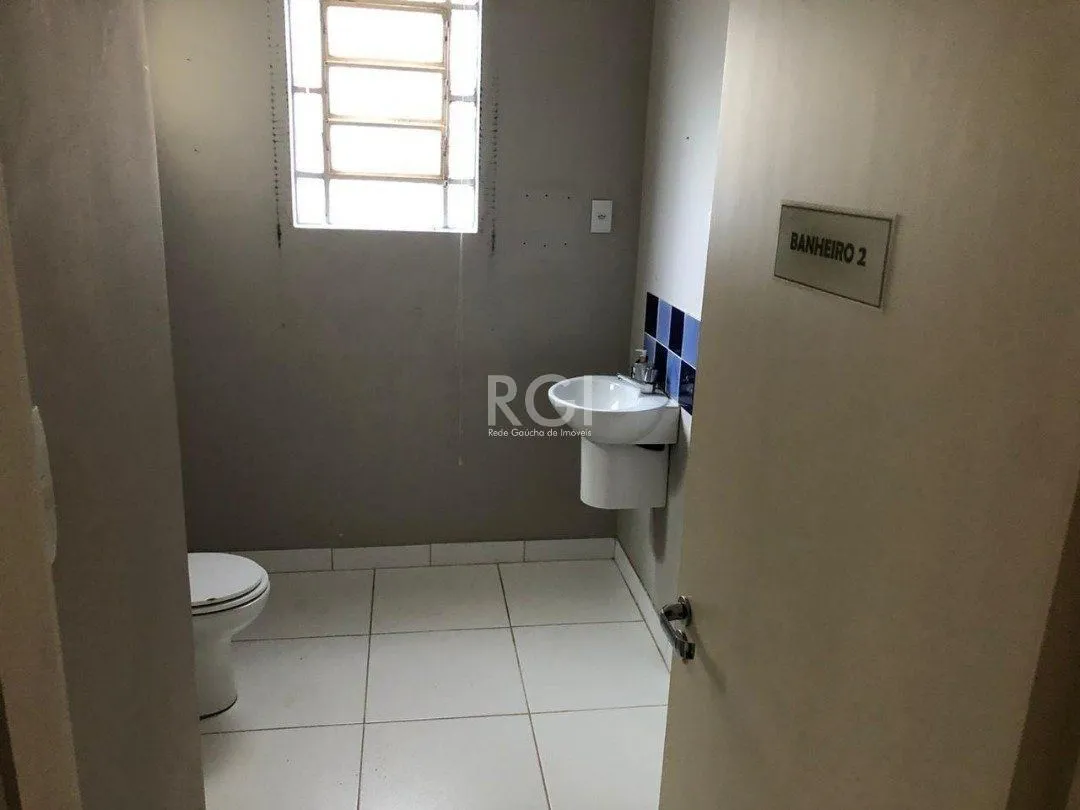 Imagem Casa Comercial para Venda - 0m², 0 dormitórios, Petrópolis
