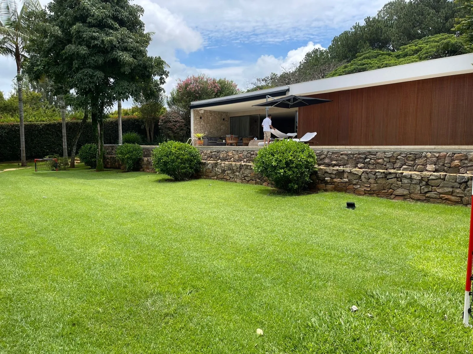 Imagem Casa à venda na Fazenda Boa Vista, Villa 620, com 4 suítes, 790 m², terreno de 2.600 m² e projeto de Marcio Kogan