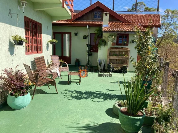Imagem Sobrado com 4 dormitórios à venda, 259 m² por R$ 1.200.000,00 - Jardim Guararema - Campos do Jordão/SP
