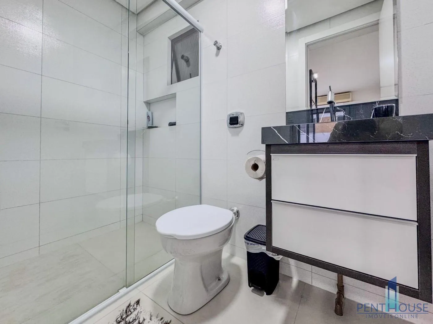 Imagem Apartamento Zona Central para Venda em Balneário Camboriú, CENTRO, 2 dormitórios, 1 suíte, 2 banheiros, 1 vaga