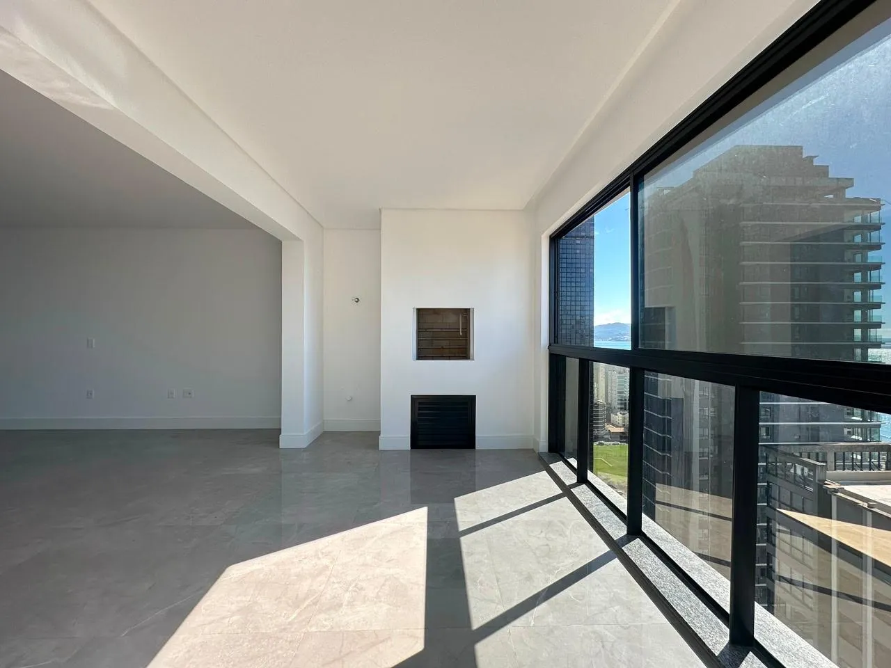 Imagem Apartamento à venda com 198m2 por R$ 5.500.000,00