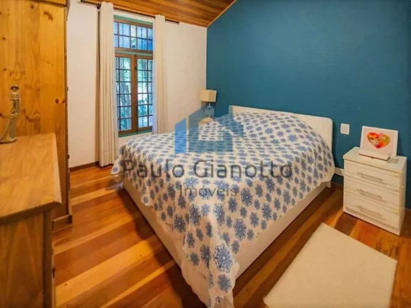 Imagem Casa Rústica, linda, Térrea c/ piscina e gourmet!