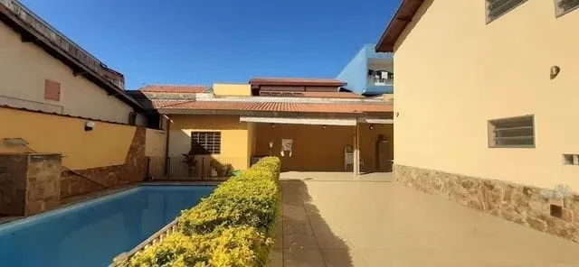 Imagem Casa para Locação 4 Quartos, 1 Suite, 4 Vagas, 350M², Parque São Cristóvão, Taubaté - SP