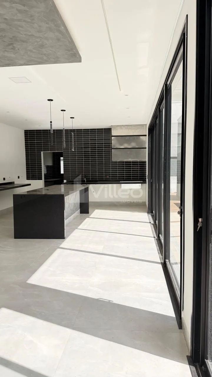 Imagem Apresentamos esta incrível residência de alto padrão, planejada para oferecer conforto, elegânci...