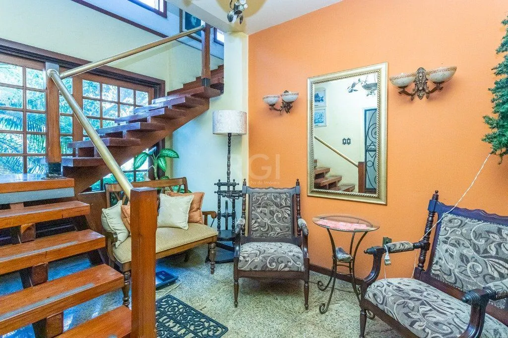 Imagem Casa para Venda - 272m², 3 dormitórios, 2 vagas - Santa Cecília
