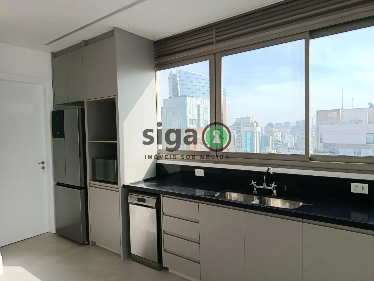 Imagem OPORTUNIDADE! APARTAMENTO 130 M² ITAIM