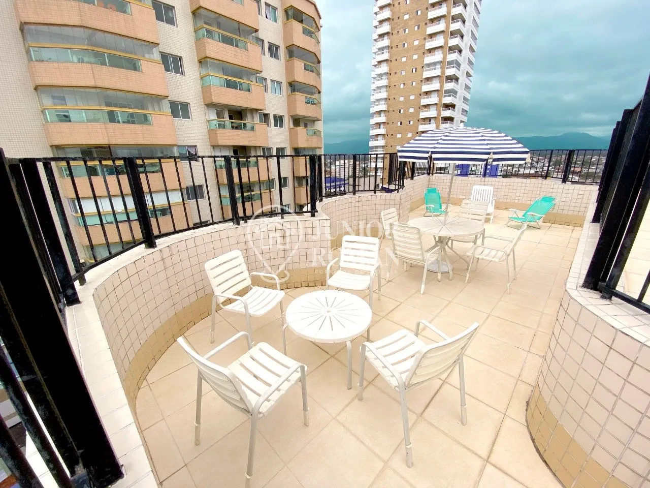 Imagem COBERTURA DUPLEX MOBILIADA | 208m² | PISCINA PRIVATIVA | 3 DORM | AVIAÇÃO - PRAIA GRANDE/SP