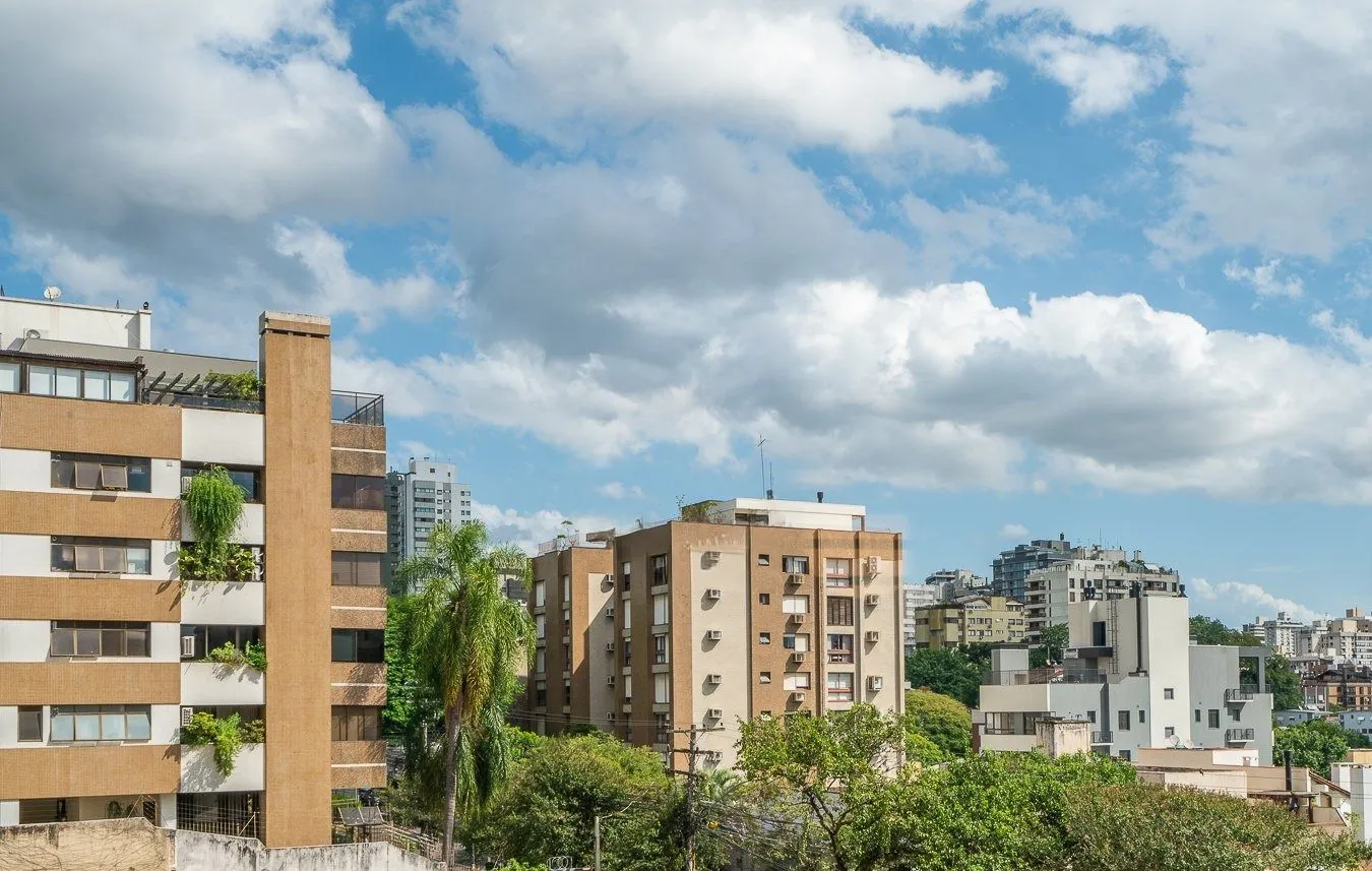 Imagem Apartamento de 3 dormitórios com 1 suíte, semimobiliado.