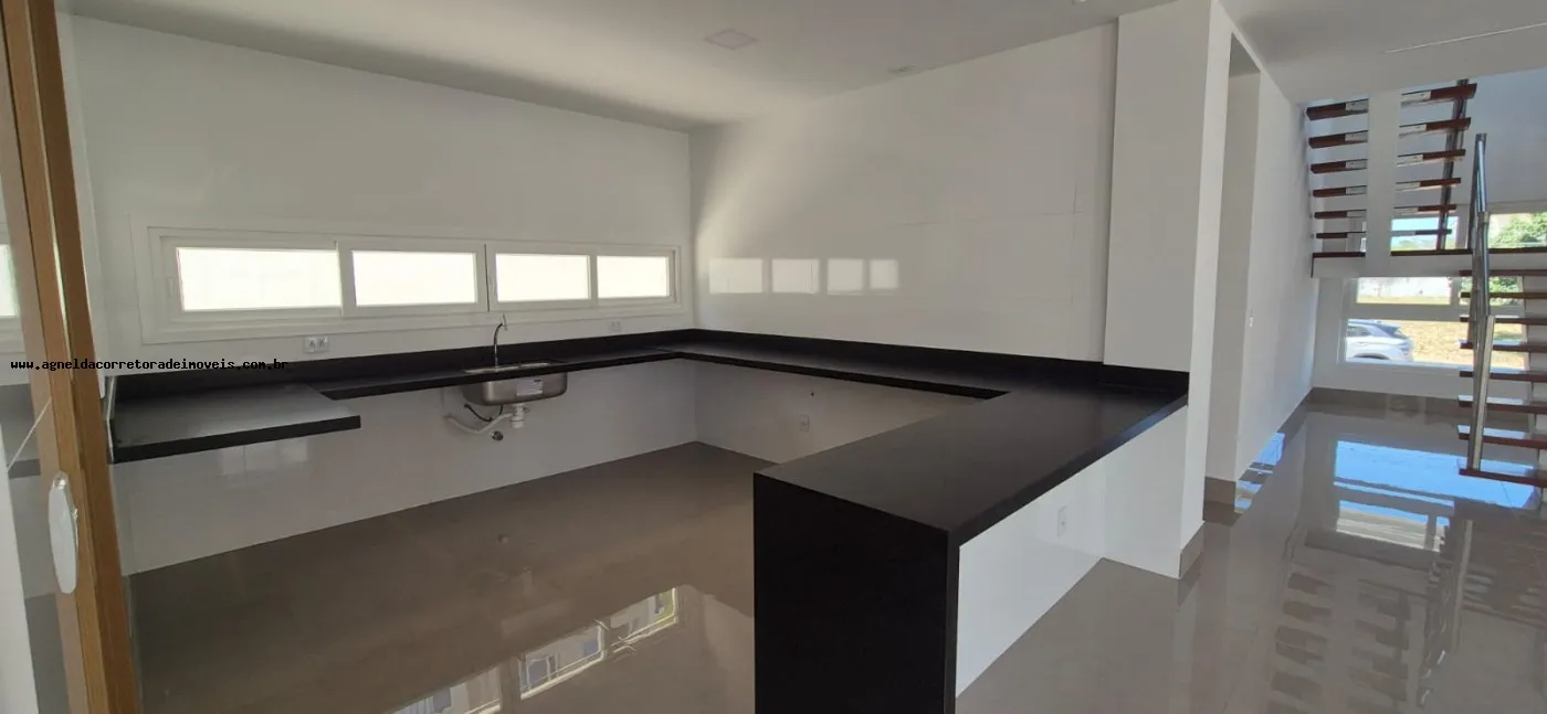 Imagem Casa em Condomínio para Venda em Parnamirim, Pium (Distrito Litoral), 4 dormitórios, 4 suítes, 5 banheiros, 4 vagas