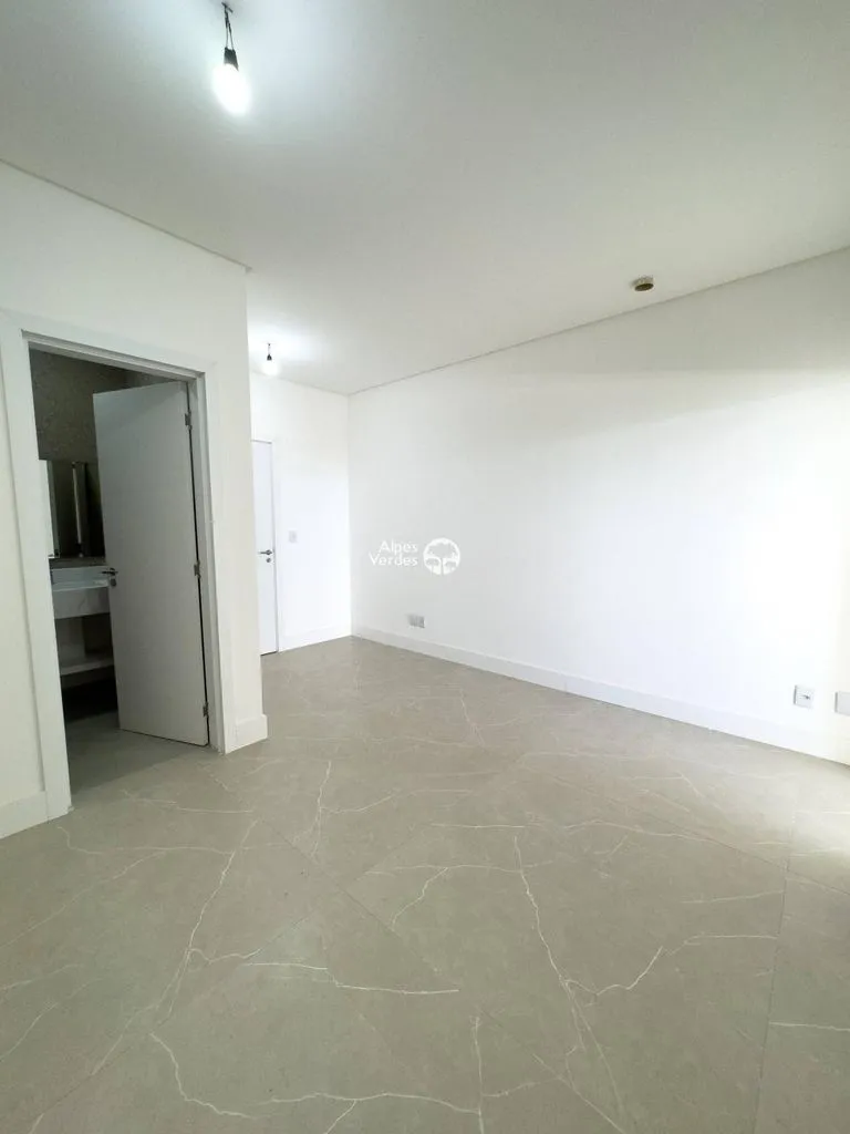 Imagem Vende-se sala comercial em hospital de Xangri-lá-41.22m2 - Valor R$450.000,00