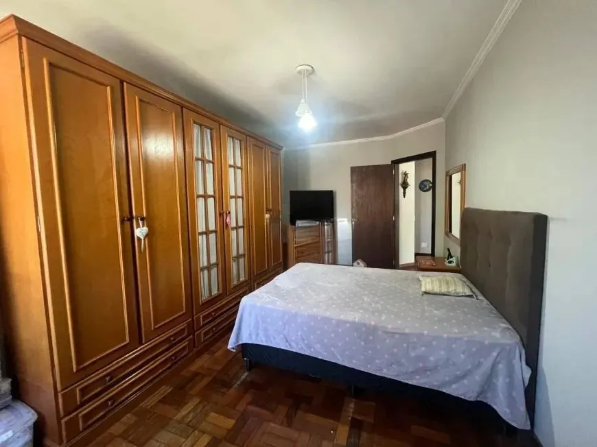 Imagem Casa ampla com 4 dormitórios e espaço gourmet no São Sebastião