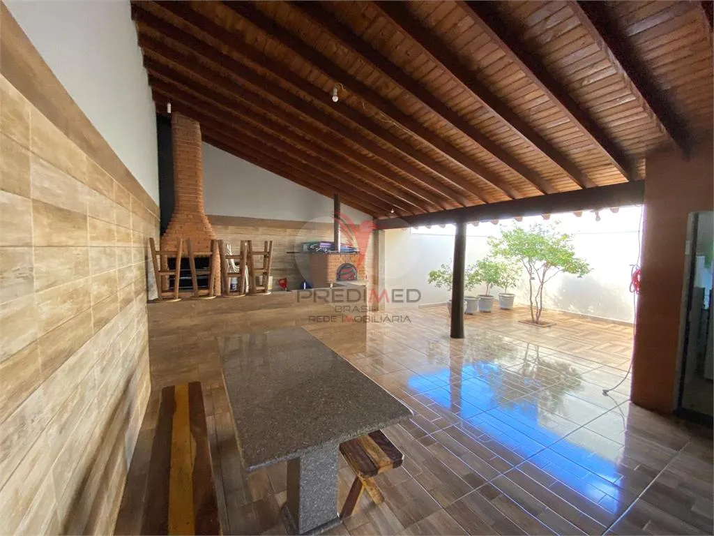 Imagem Casa de 2 quartos, 180m² no bairro Jardim Grajaú, em Lençóis Paulista