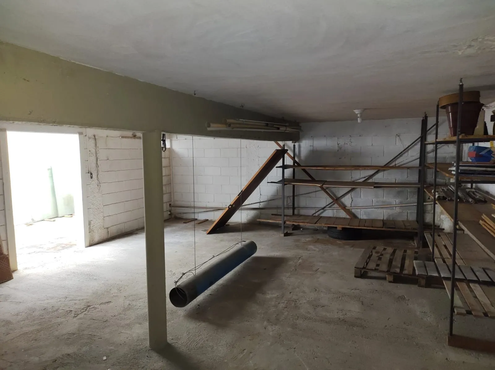Imagem Galpão para Alugar no Jd. Carolina Éden, Sorocaba - 300m² de Terreno e 320m² de Área Construída