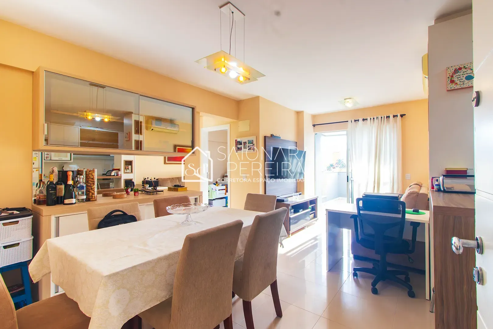 Foto do imóvel Apartamento à venda no bairro Campinas, São José - 2 dormitórios com varanda gourmet em Rua Dom Pedro II, 374 - Campinas, São José - SC