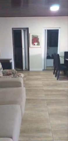 Imagem VENDA DE CHÁCARA NO ARALU EM SANTA ISABEL/SP, 3.750m² de terreno com casa principal, 2 piscinas, jacuzzi, edícula, espaço gourmet e horta CONSULTE-NOS
