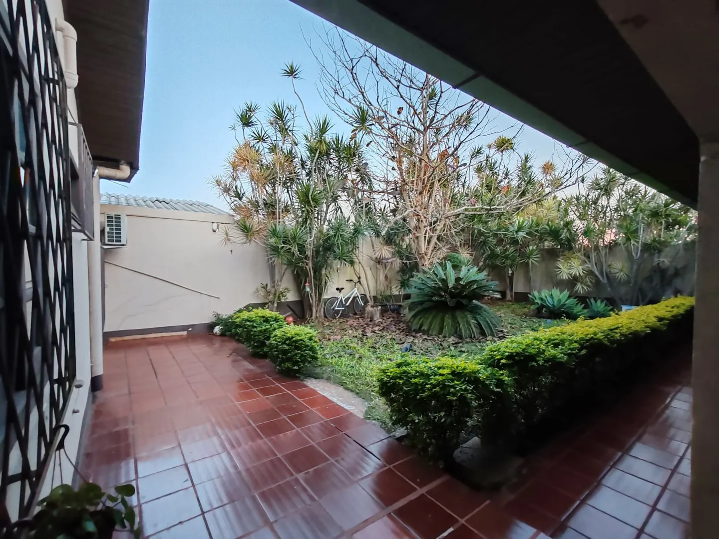 Imagem Casa a Venda com 3 quartos sendo 1 suite no Santa Felicidade Cascavel
