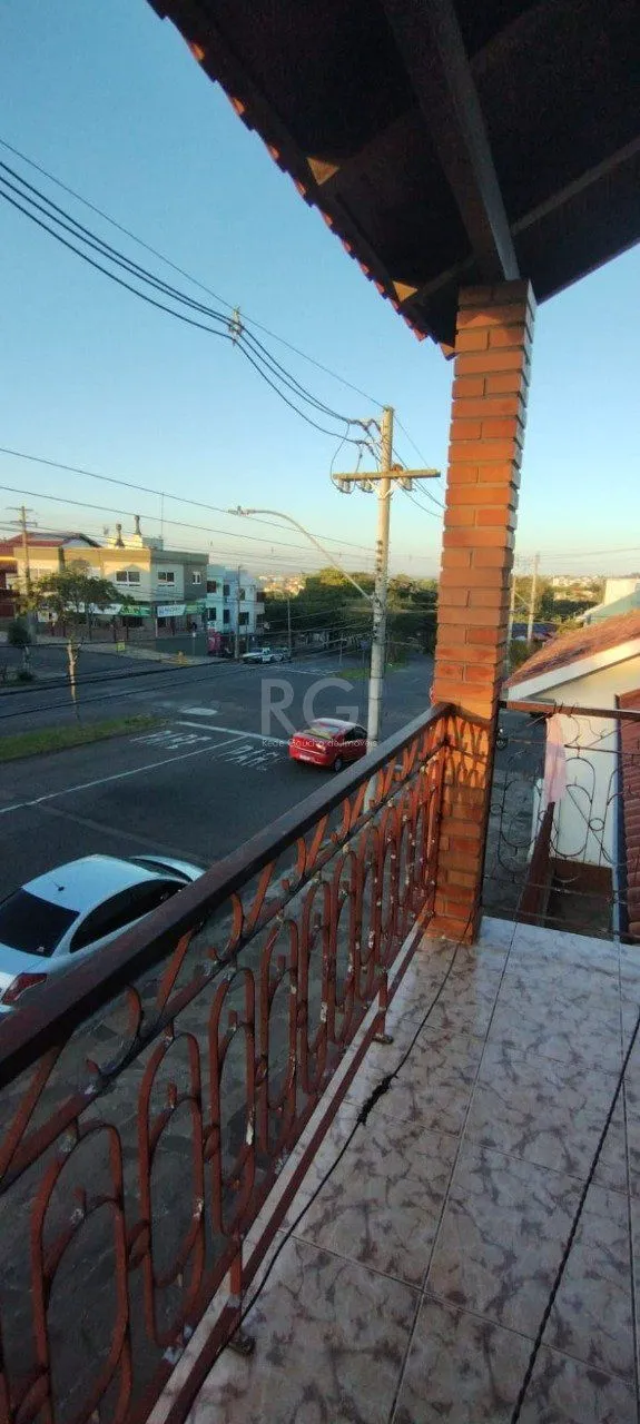 Imagem Casa de 4 dormitórios no bairro Parque Santa Fé