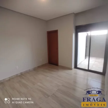 Imagem CASA EM CONDOMÍNIO C/ 100 M² / 03 QUARTOS SENDO 01 SUÍTE / 03 VAGAS