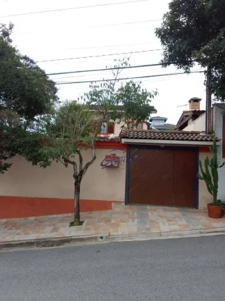 Imagem Casa 5 dorms, 3 suites, Piscina