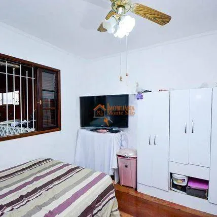 Imagem Sobrado com 3 dormitórios à venda, 275 m² por R$ 798.000,00 - Jardim Flor da Montanha - Guarulhos/SP