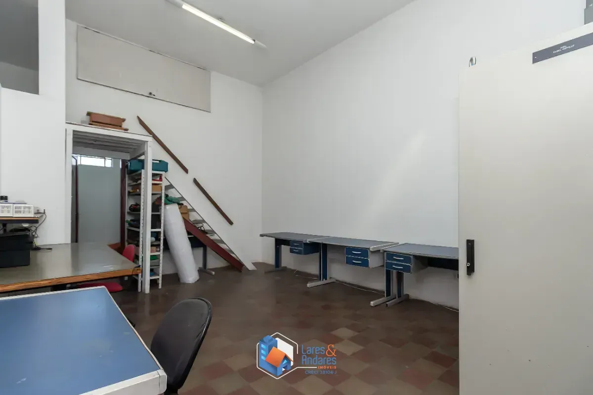 Imagem Casa comercial para venda em Instituto de Previdência, 327m²